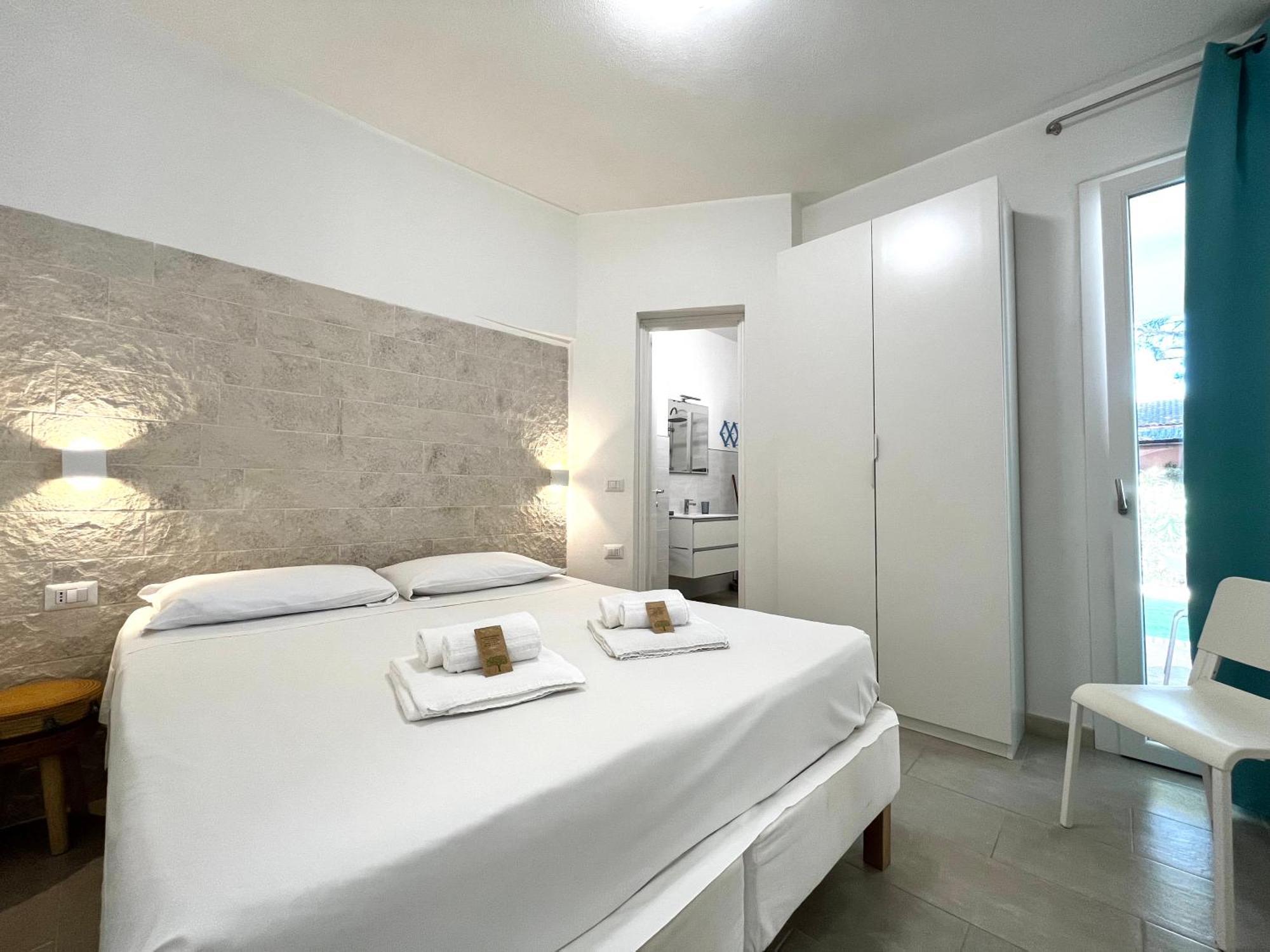 פורטו פינו Angolo Mare Apartments & Rooms מראה חיצוני תמונה